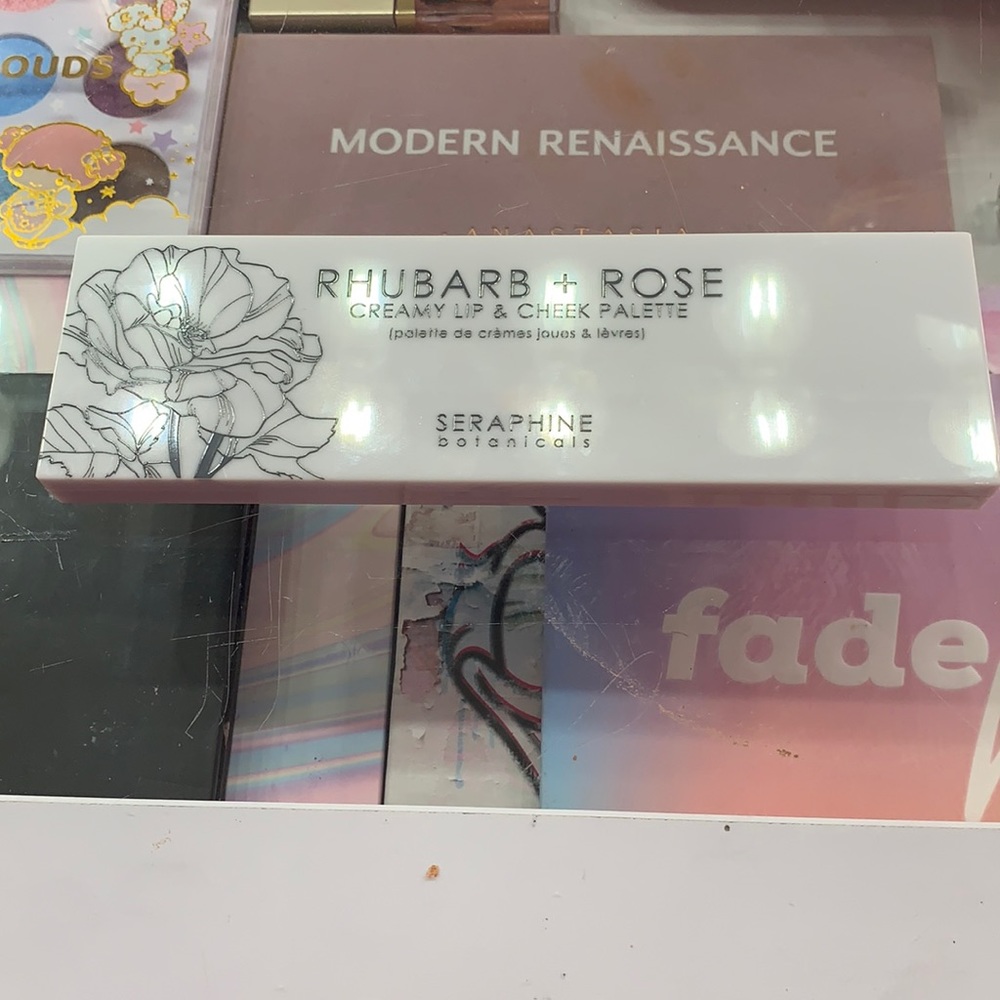 Lip and cheek pallete